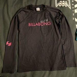 Billabong size small rash guard